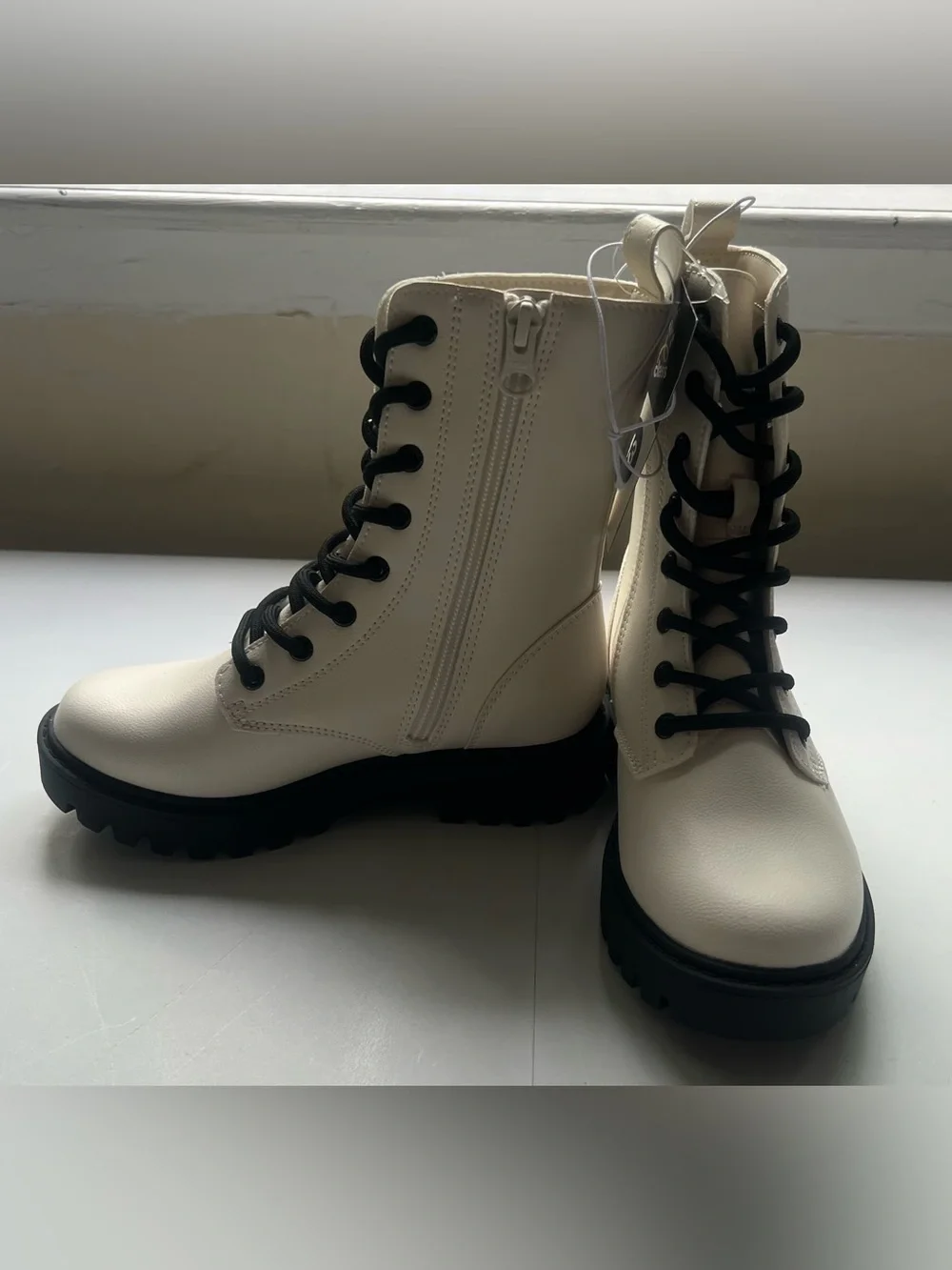 Art Class Kids' White Lace-up Combat Boots Size 13